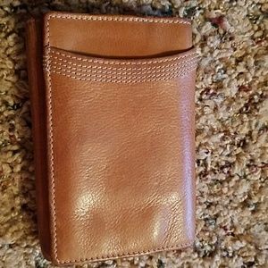 Relic Trifold Wallet Tan